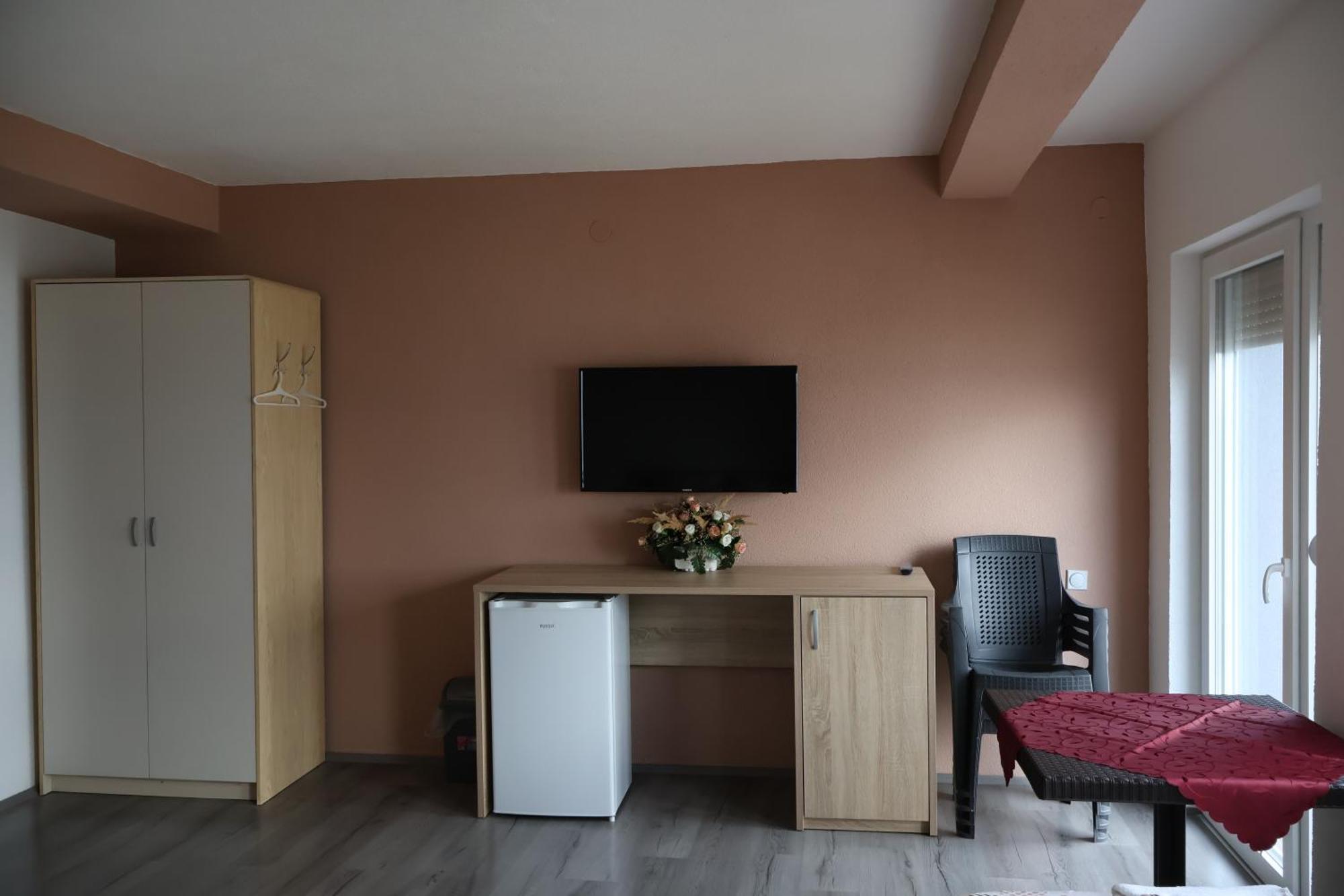 Ajkoski Apartments Peštani Exteriör bild